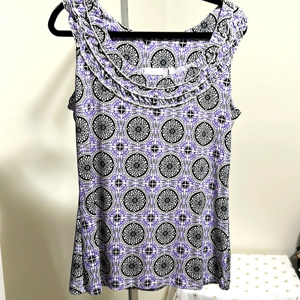 New York & Company XL  Multicolor Sleeveless Top. Excellent Condition!